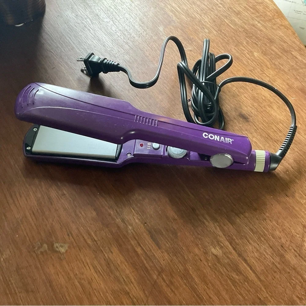 Conair Hair Straightener Flat Iron Styling Tool Digital‎ Wide Purple - Picture 2 of 5